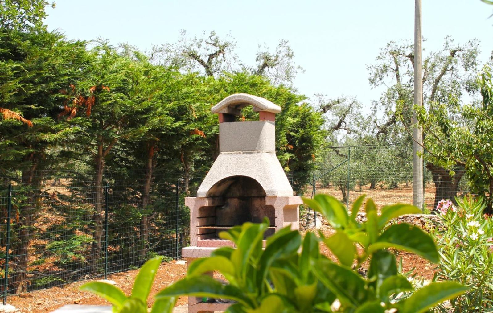 Trullo Degli Augelli Vendégház San Michele Salentino Kültér fotó